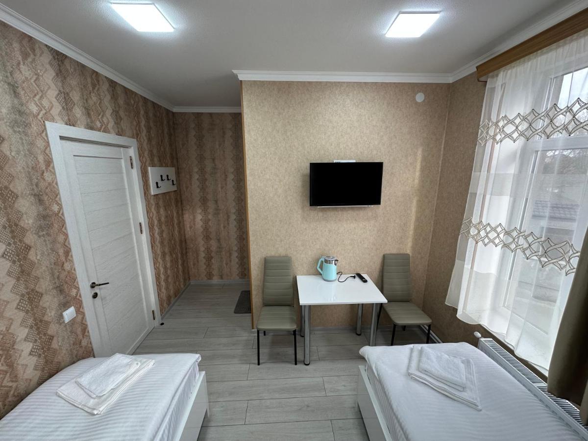 Hotel Elit Ninotsminda Екстер'єр фото